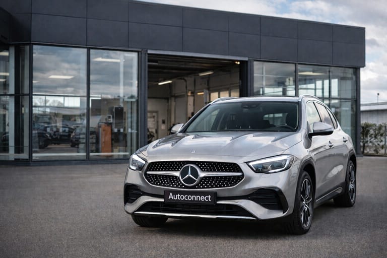 Bilen bliver overdraget køreklar på danske nummerplader